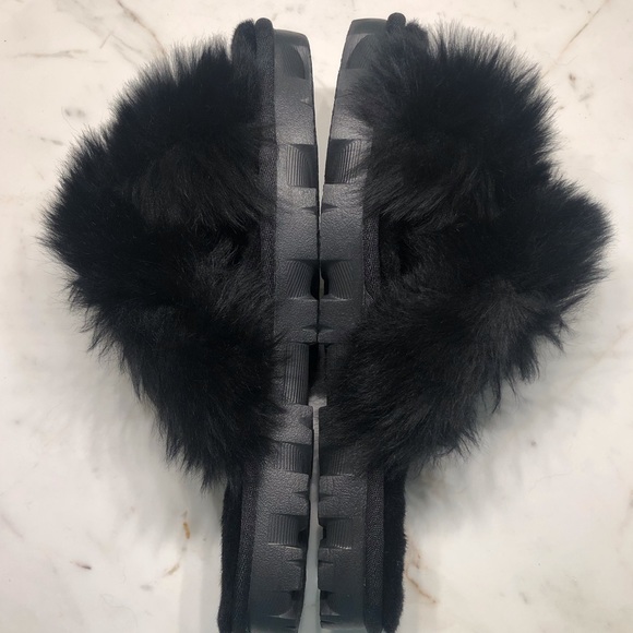 UGG Fuzzalicious 9 - Picture 11 of 11